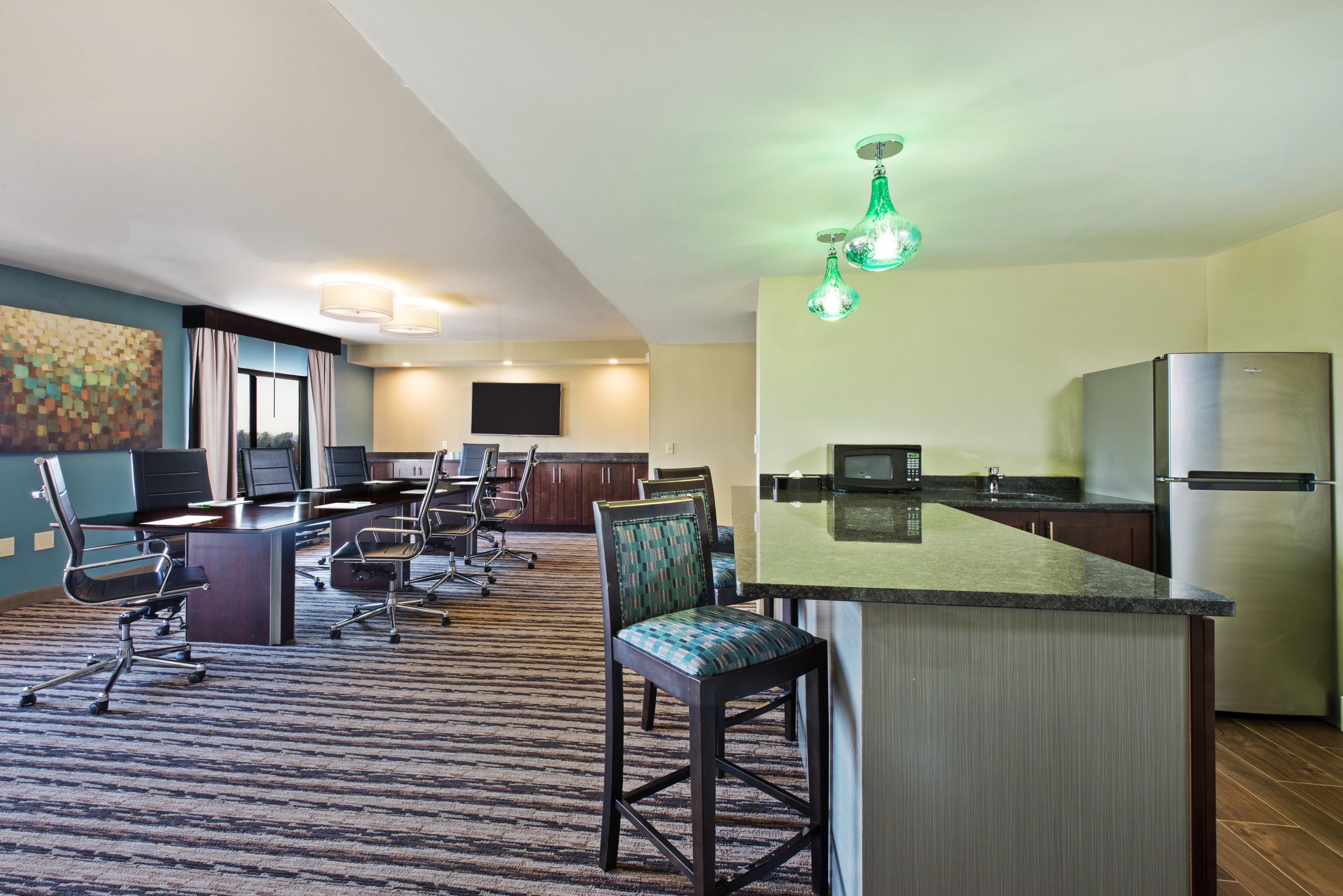 Holiday Inn Harrisburg East, An Ihg Hotel Zewnętrze zdjęcie